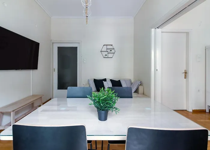 Beautiful 2Bd Near Historic Center Of